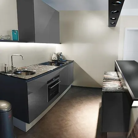 Luxus Designer-residenz In Mitte • 109 Qm • Neu! Apartment